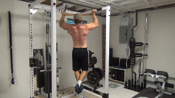Corner Rack Pull-Ups For Building Wider Lats band middle