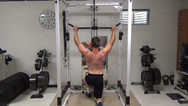 Isolate Your Lats With Upside Down Bar Pulldowns Start