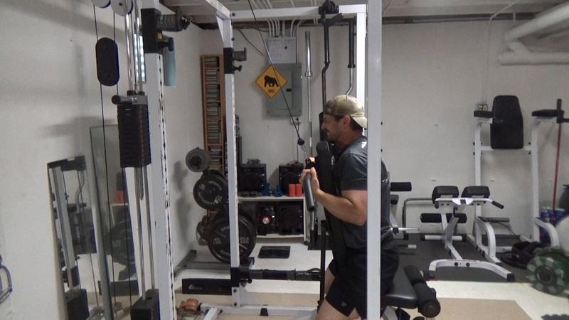 Vertical Chest-Supported Pulldowns for Targeted Lat Training Bottom