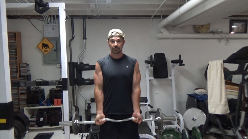 A simple EZ Bar Hack for Greater Bicep Activation Bottom