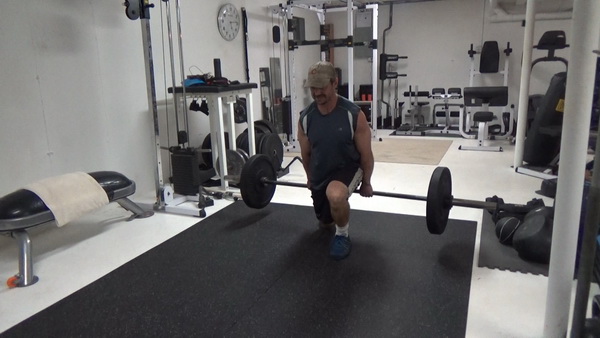 Barbell Cursing Walking Lunges Step
