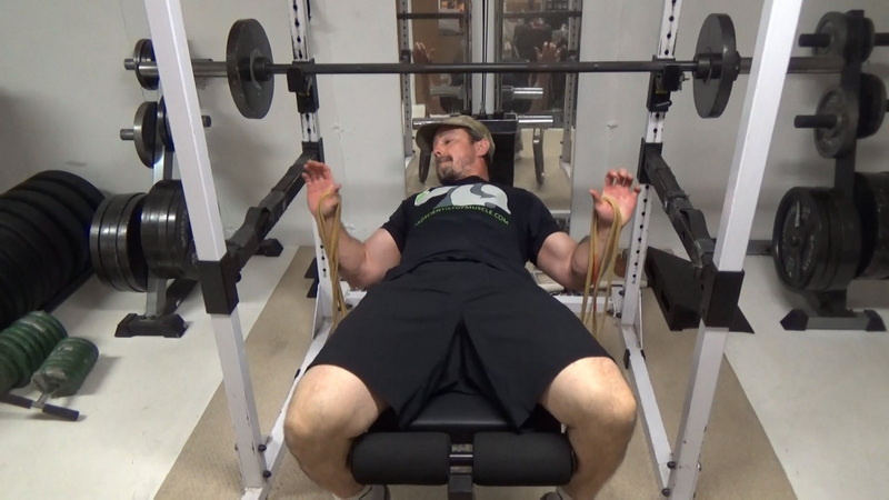 Thumb-Band Plate-Hanging Bench Press For Pec Activation Lie Back