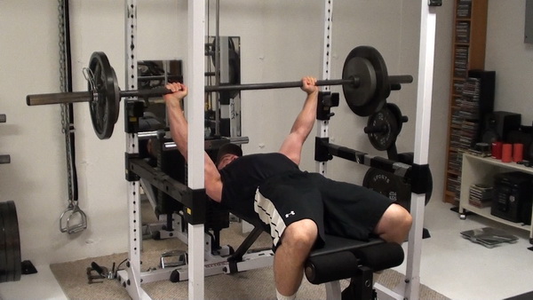Power-Start Lactic Acid Occlusion Training for Chest For Burning Stubborn Fat Bench Press Top