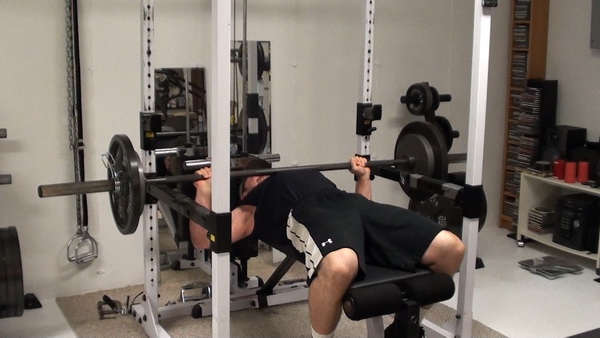 Power-Start Lactic Acid Occlusion Training for Chest For Burning Stubborn Fat Bench Press Bottom