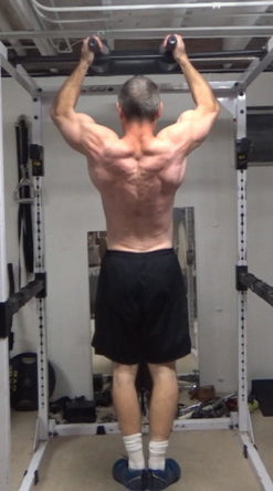 Pull-Apart Bicep Pull-Ups For Building Massive Biceps With Bodyweight Training