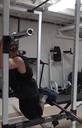 Vertical Sissy Squats For Stretch-Focused Quadricep Training